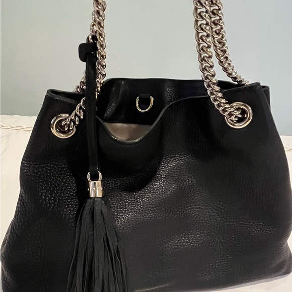 Chain Authentic Gucci Handbag - Picture 3 of 4